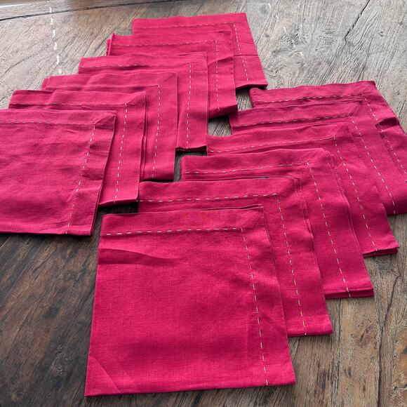 Kim Seybert Set Of 12 Red Napkins with Gold Running Stitch - Picture 5 of 8